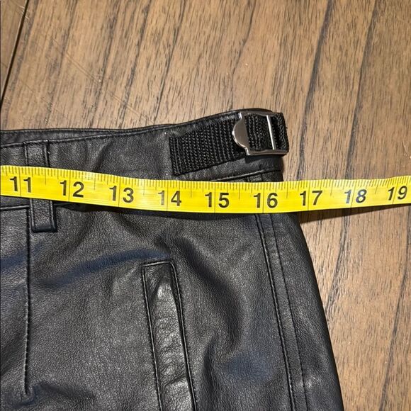 Newport News Black Leather Pants wide leg crops size 14 - Picture 6 of 8
